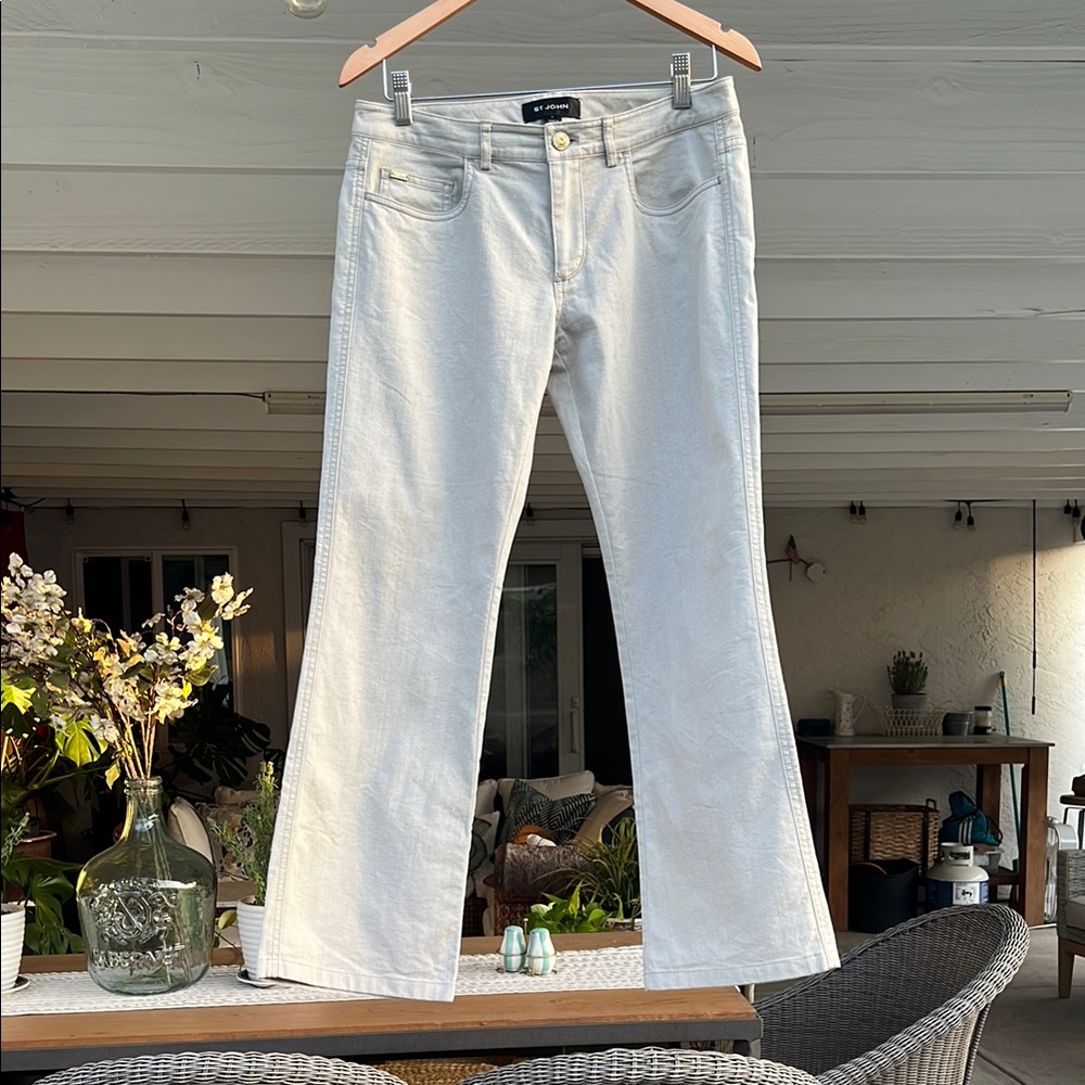 St. John Flare & Wide Leg Jeans size 6